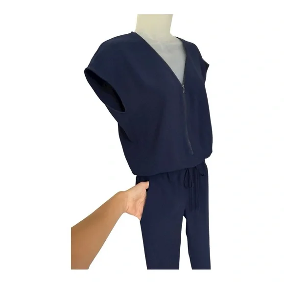 VINCE | $398 Crepe Zip-Front Cap Sleeve Jumpsuit in Navy, Size 2 - Picture 6 of 12